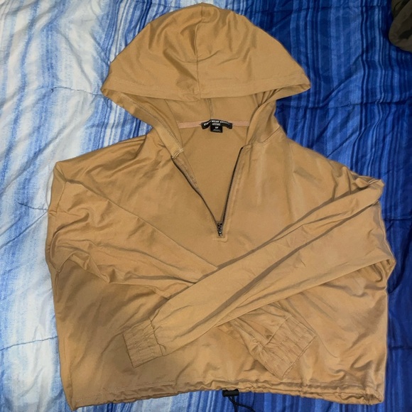 STREETWEAR SOCIETY Size S Cropped activewear quater zip hoodie Slightly worn - Picture 1 of 2